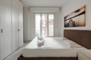 Corvetto M3 - Bright Apt. with balcony!